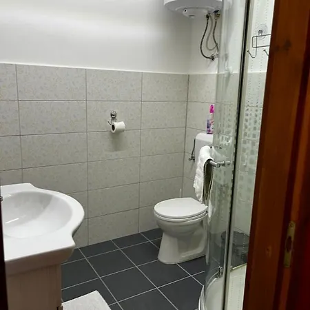 Apartment Bastya Apartman Siklos